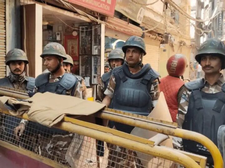 दालमंडी सड़क चौड़ीकरण: 65 मकानों पर नोटिस, एक सप्ताह में नक्शा नहीं दिया तो होगी कार्रवाई