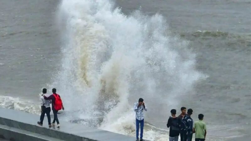 मुंबई में मानसून के दौरान ‘समुद्र का तांडव’! 16 फीट तक उठेंगी लहरें, बीएमसी ने जारी किया हाई टाइड अलर्ट