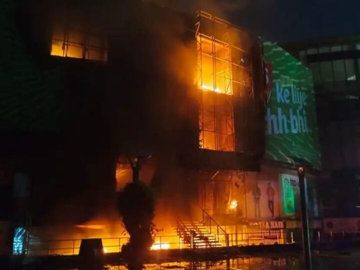 पंचकूला में भीषण आग: सेक्टर-11 के सरकारी क्वार्टर में मची अफरा-तफरी, अगरबत्ती से लगी चिंगारी