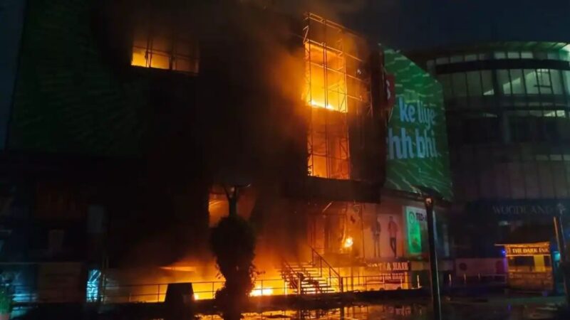 पंचकूला में भीषण आग: सेक्टर-11 के सरकारी क्वार्टर में मची अफरा-तफरी, अगरबत्ती से लगी चिंगारी