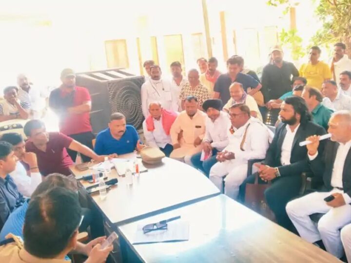 चंदौली में 200 भवनों पर बुलडोजर की तैयारी, अतिक्रमण हटाने को लेकर प्रशासन सख्त