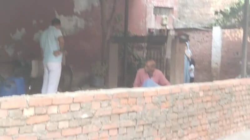 हुकुलगंज कुआं विवाद: वार्ता के बीच चलता रहा निर्माण, पुलिस ने रुकवाया काम