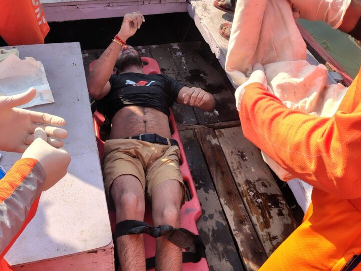 वाराणसी : मानमंदिर घाट पर गंगा में डूबा ग्रेटर नोएडा का युवक, घंटों की तलाश के बाद मिला शव