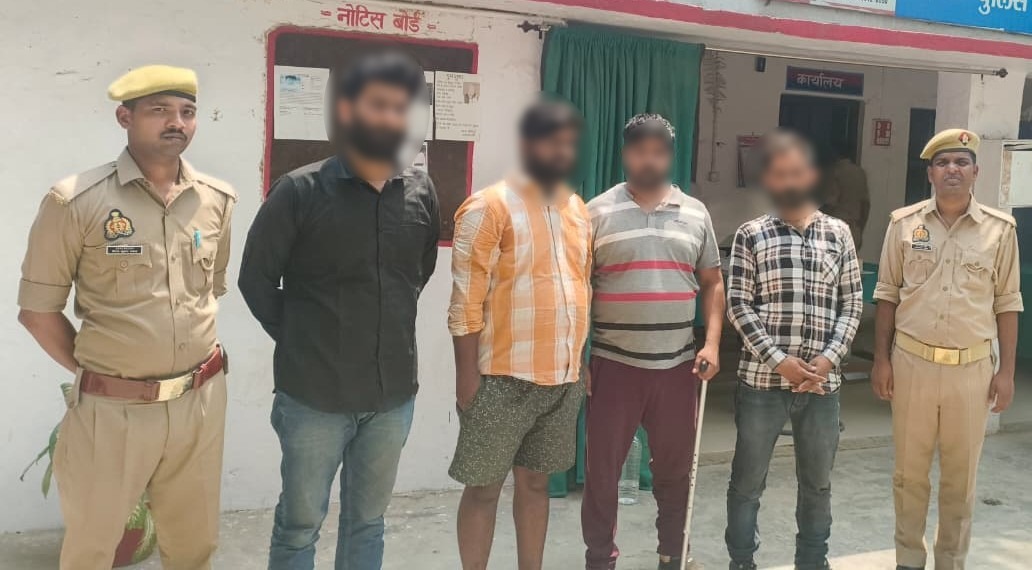 चौबेपुर में आयुर्वेदिक अस्पताल के निर्माण पर बवाल, ईंट-पत्थर से हमला, चार गिरफ्तार
