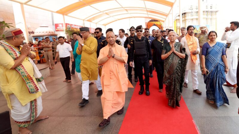 राज्यपाल और मुख्यमंत्री ने काशी में किया सोमनाथ स्वाभिमान पर्व का शुभारंभ