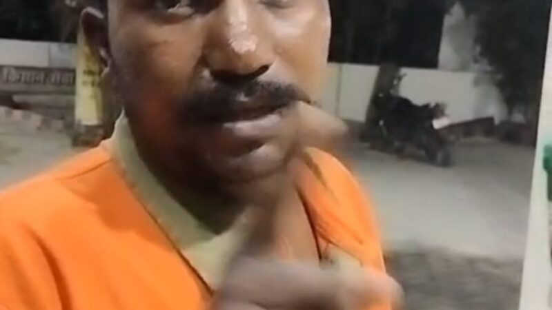 प्रधानमंत्री के संसदीय क्षेत्र में पेट्रोल पंपों पर तेल की कमी, ग्राहक परेशान