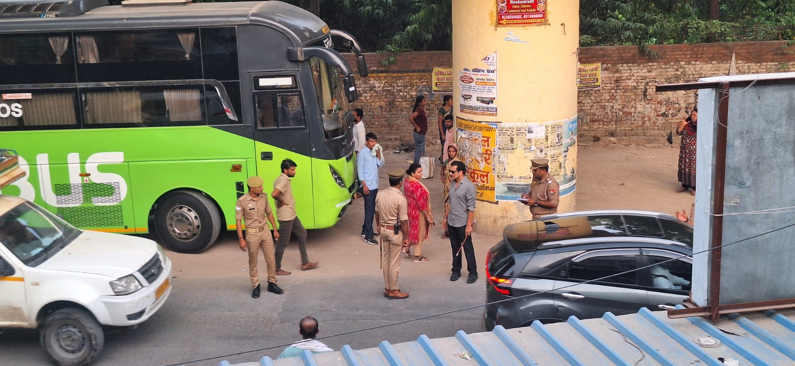 लहरतारा-फुलवरिया पुल के नीचे ट्रैफिक व्यवस्था का सीपी ने लिया जायजा