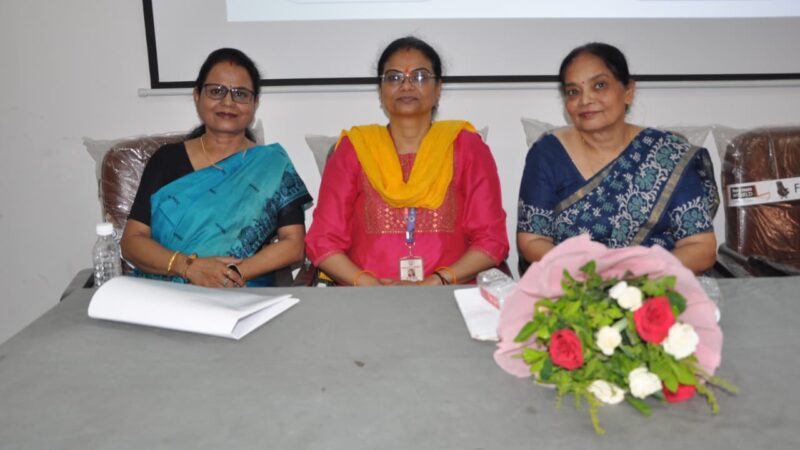 मानसिक स्वास्थ्य जागरूकता पर हरिश्चंद्र पीजी कॉलेज में कार्यशाला संपन्न