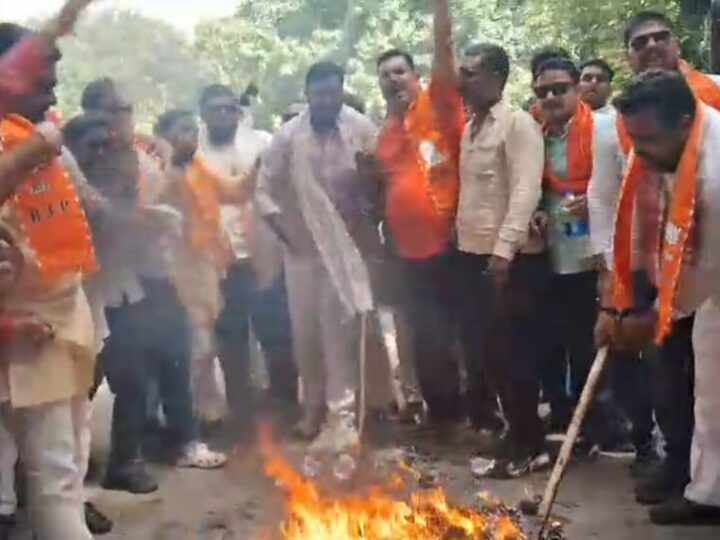 भाजपा कार्यकर्ताओं ने अजय राय का फूंका पुतला