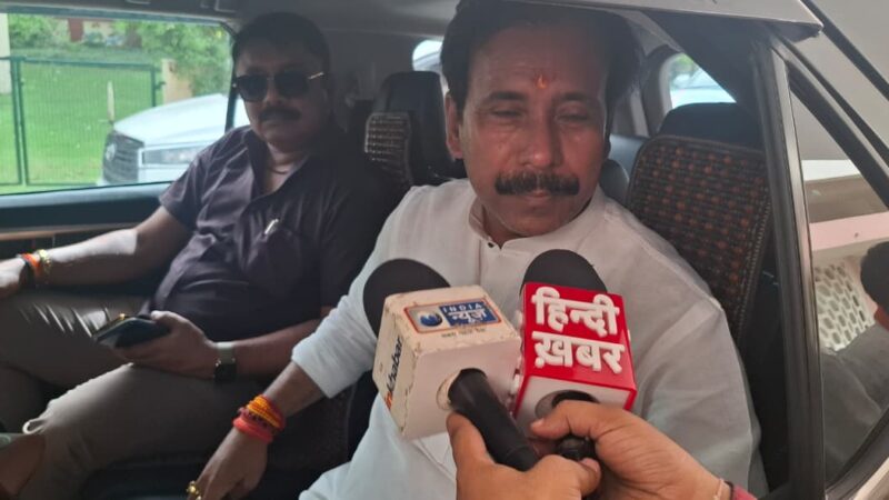 अजय राय पर मंत्री अनिल राजभर का हमला, बोले- “कार्रवाई के डर से बदले सुर”