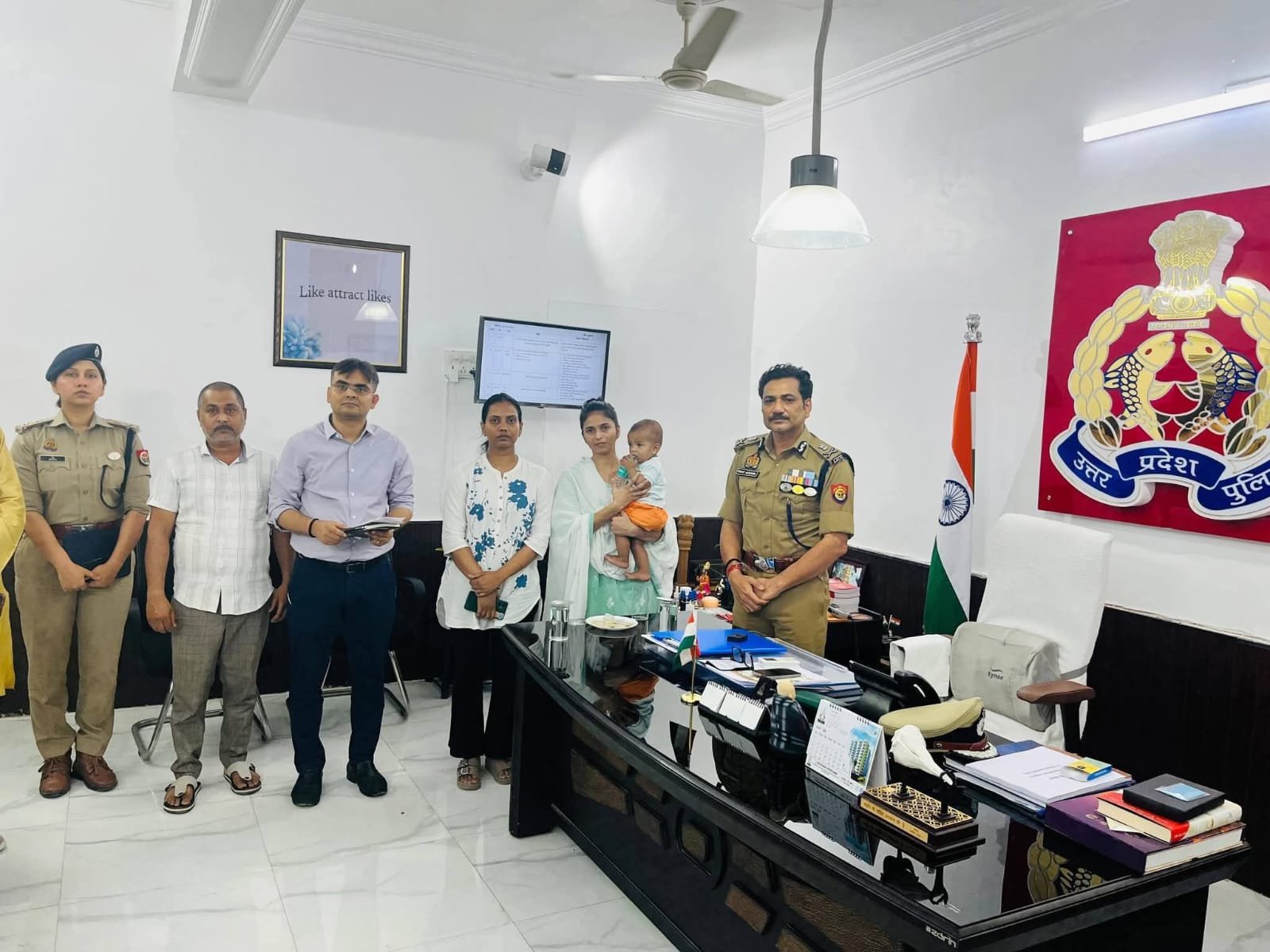 मनीष सिंह हत्याकांड: परिजनों ने पुलिस आयुक्त, डीएम और डीसीपी से की मुलाकात