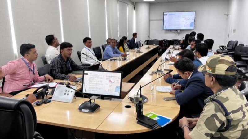इबोला वायरस से बचाव को लेकर बाबतपुर एयरपोर्ट पर मॉक ड्रिल