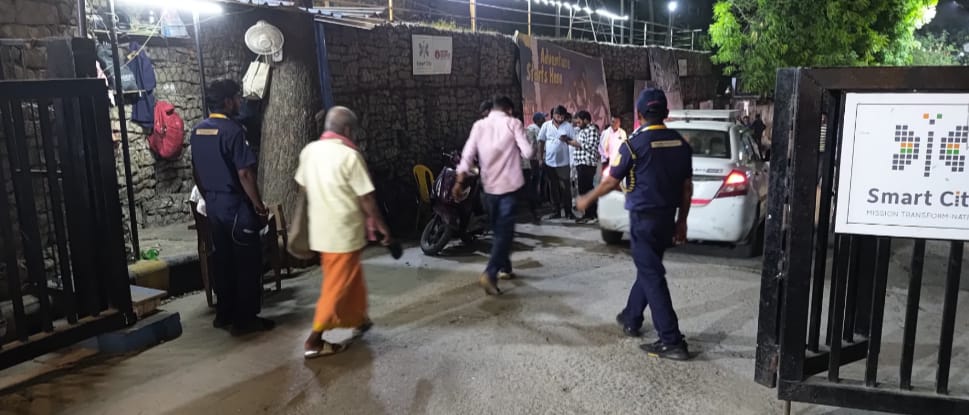 नमो घाट हत्याकांड में बड़ा एक्शन, संचालन करने वाली कंपनी पर एफआईआर