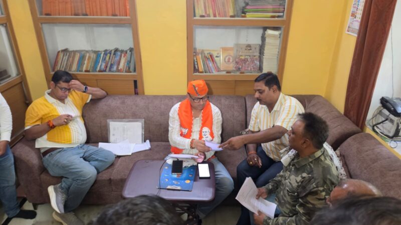 पेइंग गेस्ट और होम स्टे संचालकों ने विधायक से लगाया बिजली विभाग पर उत्पीड़न का आरोप