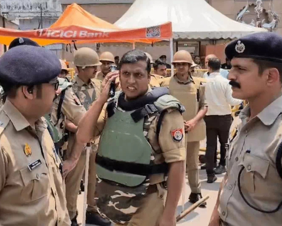 काशी विश्वनाथ मंदिर में ऐप आधारित व्यवस्था का विरोध तेज, कांग्रेस ने उठाए सवाल