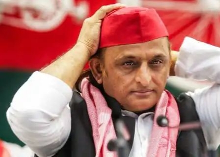 ममता से मिले अखिलेश, बीजेपी का तंज