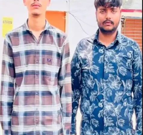 ऑटो सवार महिलाओं से छेड़छाड़करने वाले दो गिरफ्तार, तीन फरार