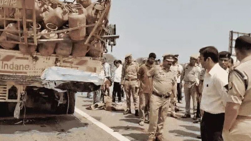 बुंदेलखंड एक्सप्रेसवे हादसे में चार की मौत