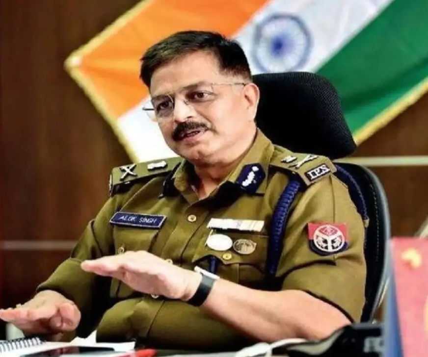 यूपी में 9 IPS अफसरों के तबादले, अनुपम कुलश्रेष्ठ बनीं कानपुर जोन की नई ADG