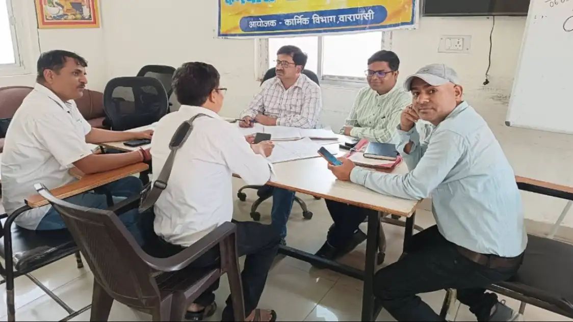 वाराणसी मंडल में कर्मचारियों की समस्याओं के समाधान को लगे कैम्प