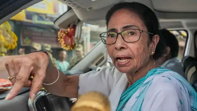 कुछ ही दिनों में चली जाएगी केंद्र की भाजपा सरकार: ममता बनर्जी