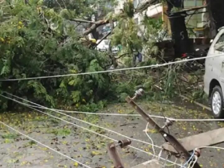 यूपी में आंधी-तूफान का कहर, आठ की मौत