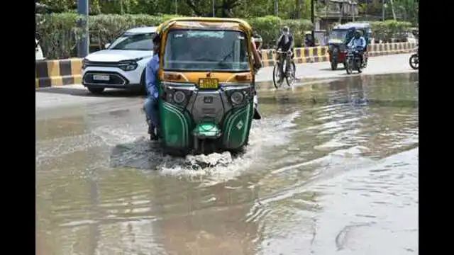तेज आंधी-बारिश से गर्मी से राहत