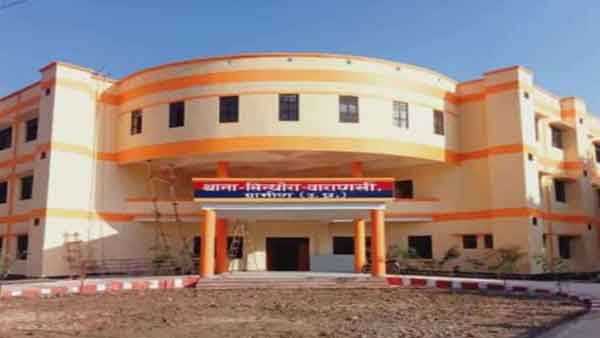 पेट्रोल पंप पर पिस्टल दिखाकर पेट्रोल भरवाने वाले दो बदमाश गिरफ्तार