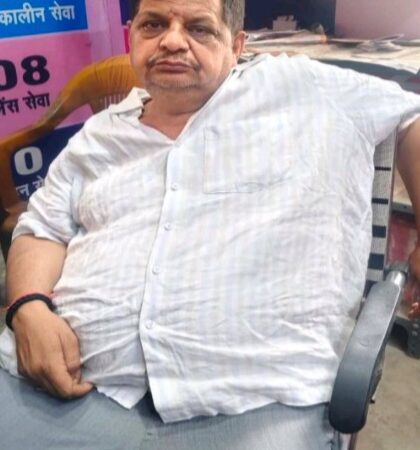 बस कंडक्टर से 8 हजार रिश्वत लेते रोडवेज अधिकारी गिरफ्तार