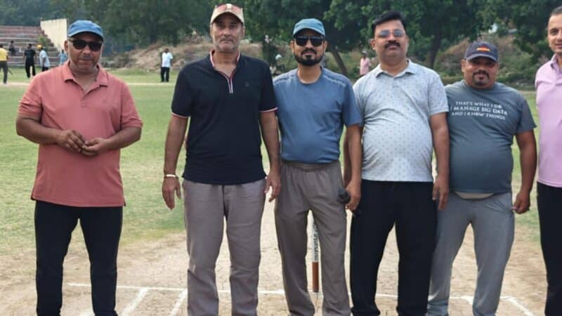 श्री वल्लभ युवक परिषद् की गुजराती प्रीमियर लीग में नविन सोनावाला और भरत सोनावाला का जलवा