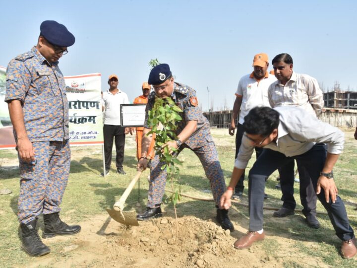 विश्व पर्यावरण दिवस पर एनडीआरएफ ने लगाए 1500 पौधे