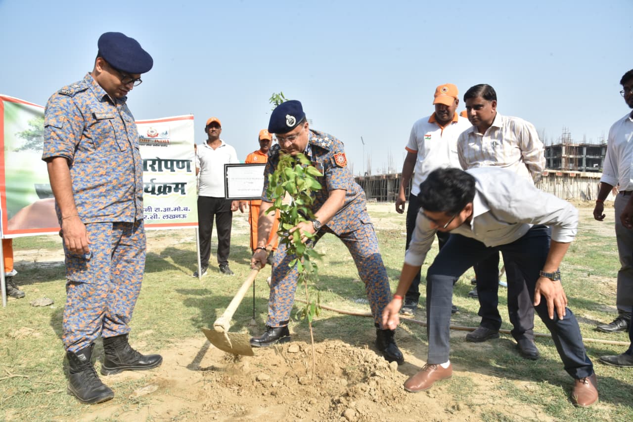 विश्व पर्यावरण दिवस पर एनडीआरएफ ने लगाए 1500 पौधे