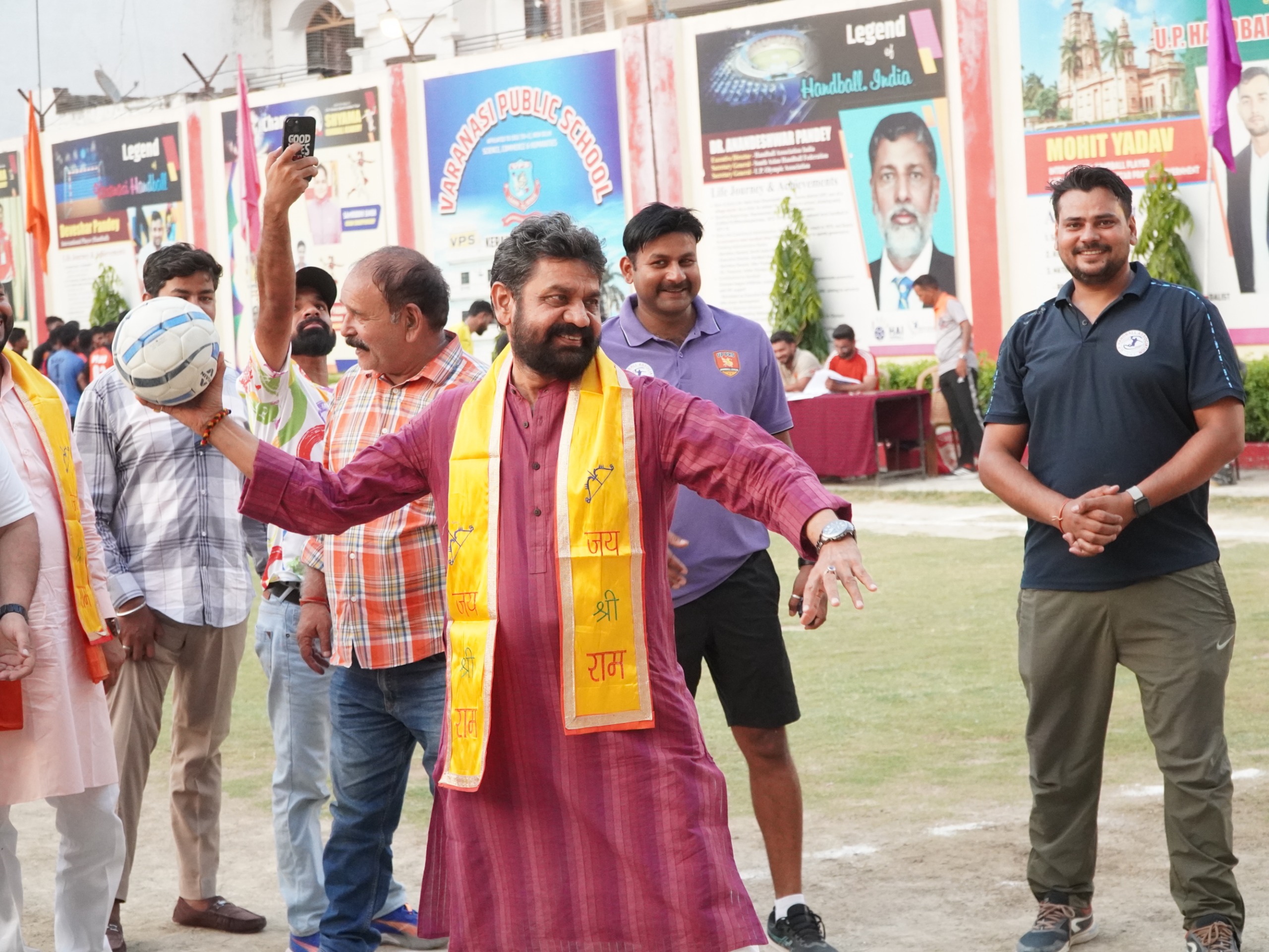 वाराणसी पब्लिक स्कूल में राज्य स्तरीय अंडर-20 हैंडबॉल प्रतियोगिता का शुभारंभ, गाजियाबाद ने दर्ज की पहली जीत