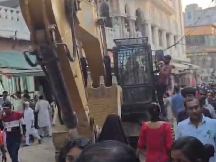 दालमंडी चौड़ीकरण अभियान तेज, 16 भवन खाली करने की मुनादी