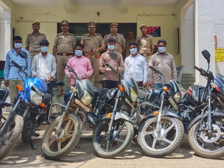 दुद्धी पुलिस की बड़ी कार्रवाई, अवैध जुआ फड़ का भंडाफोड़