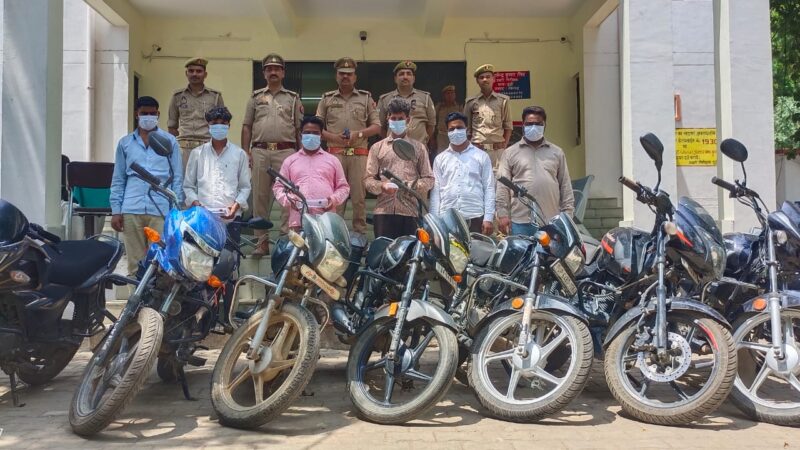 दुद्धी पुलिस की बड़ी कार्रवाई, अवैध जुआ फड़ का भंडाफोड़