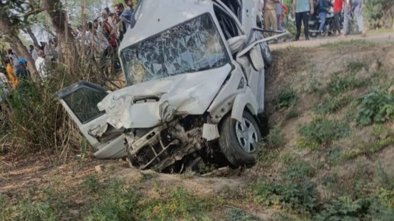 कार-ट्रैक्टर की भीषण टक्कर में इंस्पेक्टर की मौत, पुलिस महकमे में शोक