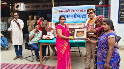 ‘पुलिस बात करते समय मां-बहन की गालियां क्यों देती है?