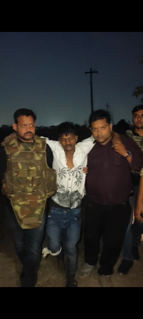 शिवपुर : पुलिस-बदमाश मुठभेड़ में शातिर चोर के पैर में लगी गोली, साथी गिरफ्तार
