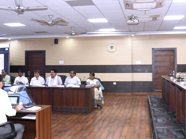 गुणवत्ता और समयबद्धता से कोई समझौता नहीं: मुख्यमंत्री योगी