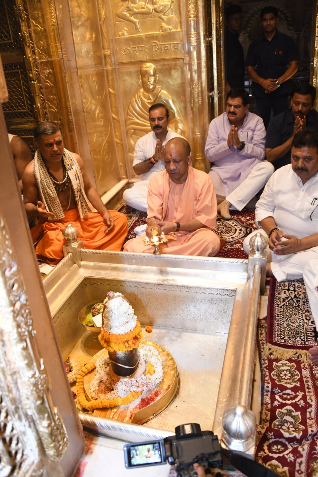 मोदी के नेतृत्व में भारत वैश्विक संकटों के बीच भी मजबूती से खड़ा : मुख्यमंत्री योगी