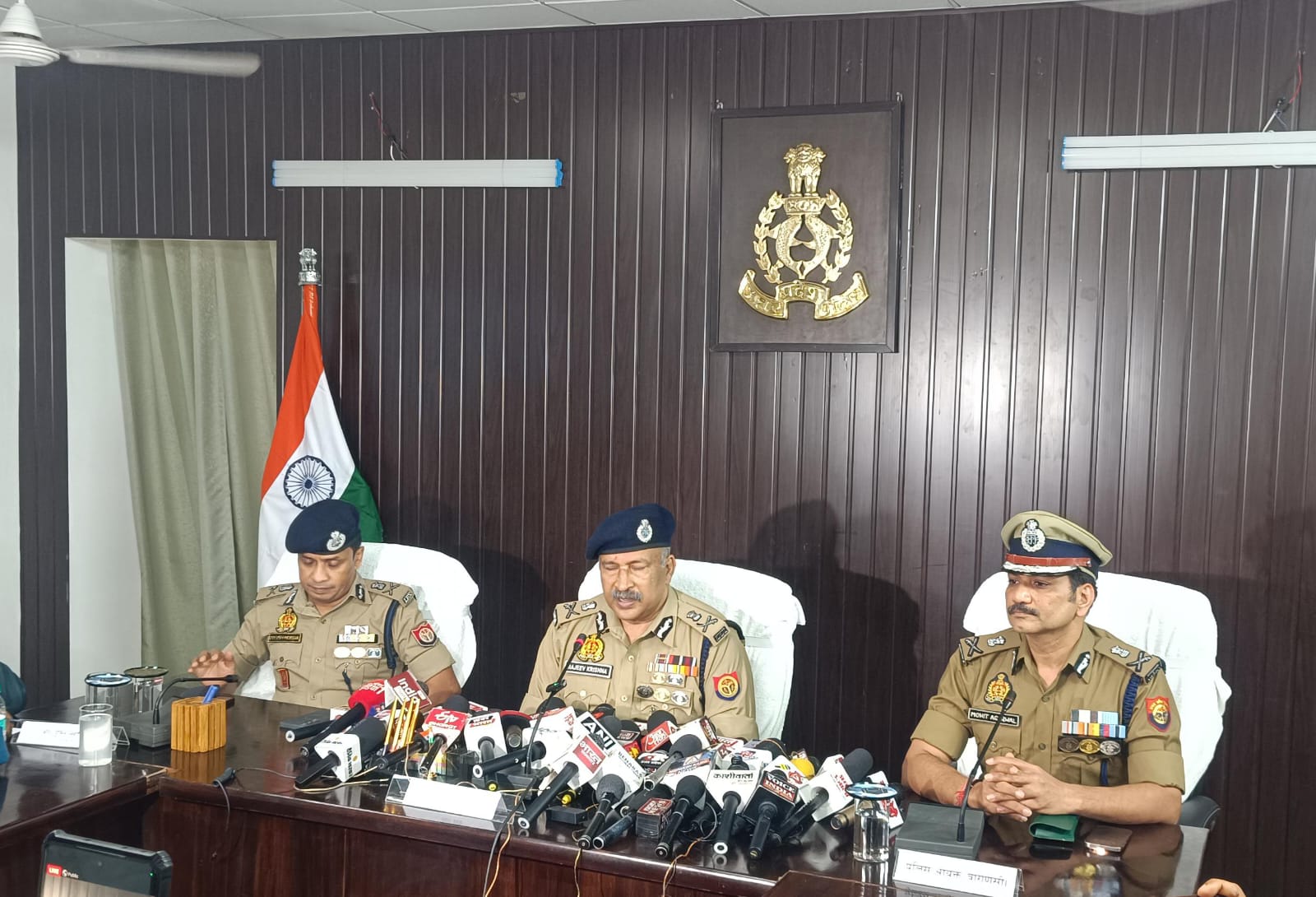 कानून-व्यवस्था में सुधार से बढ़ा जनता का भरोसा, सुरक्षा हमारी प्राथमिकता: डीजीपी