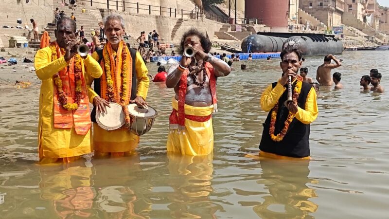 भीषण गर्मी से राहत की प्रार्थना