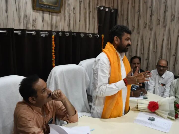 काशी की पत्रकारिता परंपरा लोकतंत्र की अमूल्य धरोहर : दयाशंकर मिश्र ‘दयालु’