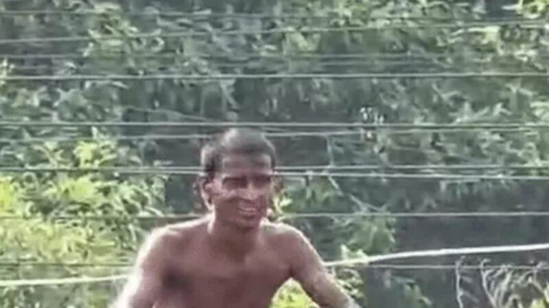 कैंट स्टेशन : मालगाड़ी की बोगी पर चढ़ा युवक