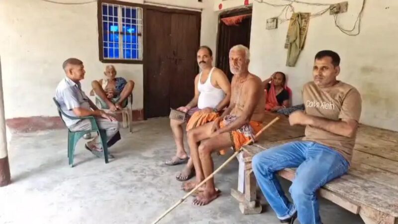 बिहार : घर में घुसे चोर, लाखों के जेवरात और नकदी लेकर फरार
