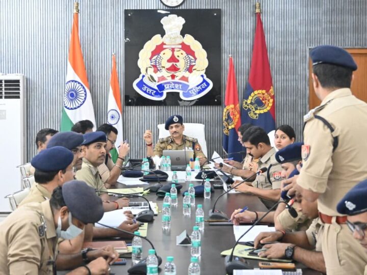 पुलिस आयुक्त ने अपराध नियंत्रण और मुहर्रम-नीट तैयारियों को लेकर की बैठक