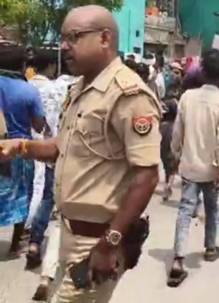 सीवर लाइन जोड़ने को लेकर विवाद, मारपीट में चार घायल