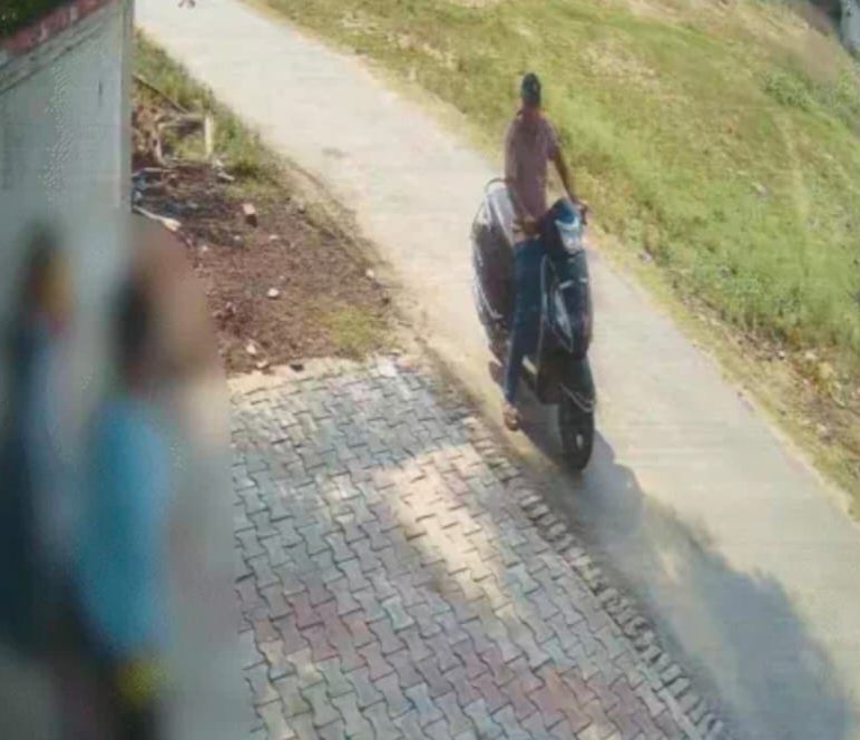स्कूल से लौट रही नाबालिग छात्रा से सरेराह छेड़छाड़