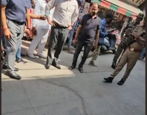 घटिया निर्माण पर बड़ी कार्रवाई: पीपीएस बिल्डर्स ब्लैकलिस्ट, 2.20 करोड़ का जुर्माना